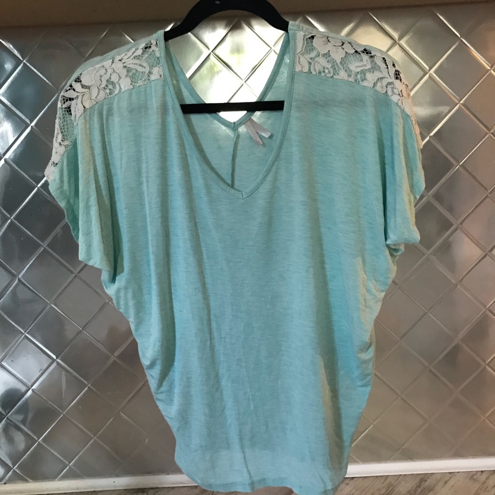 Tapered Light Blue T-shirt